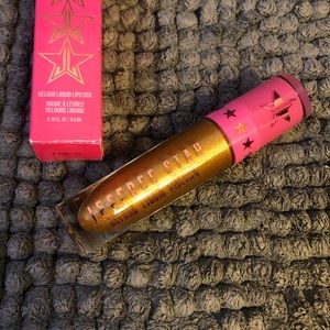 First Class Jeffree Star Gold Liquid Lipstick